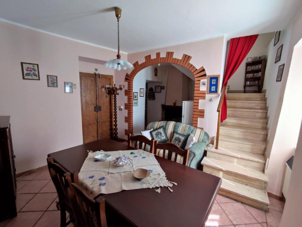 Casa Vacanza Nonna Maria Calvi dellʼ Umbria Exteriör bild